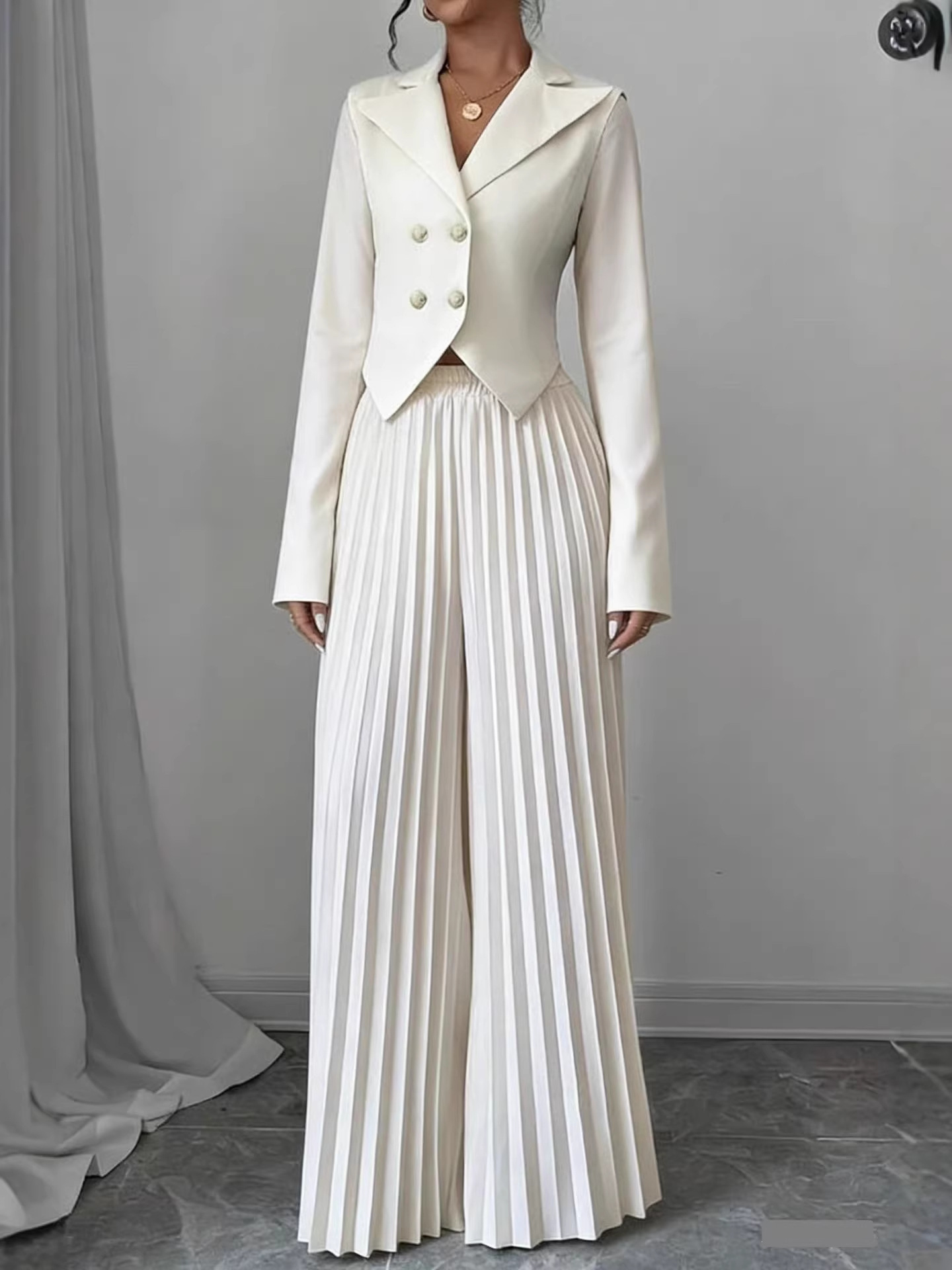 fashionable elegant long-sleeve