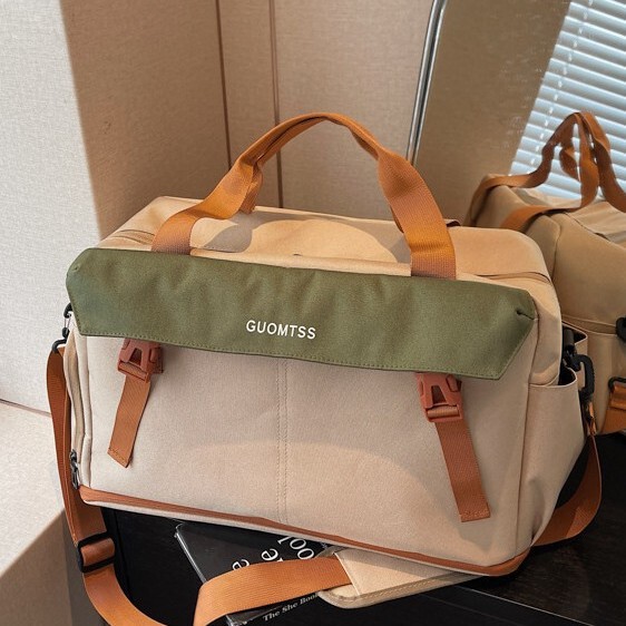 Trendy Portable Travel Lightweight Bag, Short-Distance Dry and Wet Separation Storage Bag, Yoga Fitness Bag, Large Capacity Diagonal Large Bag Trendy Portable Travel Lightweight Bag, Short-Distance Dry and Wet Separation Storage Bag, Yoga Fitness Bag, Large Capacity Diagonal Large Bag