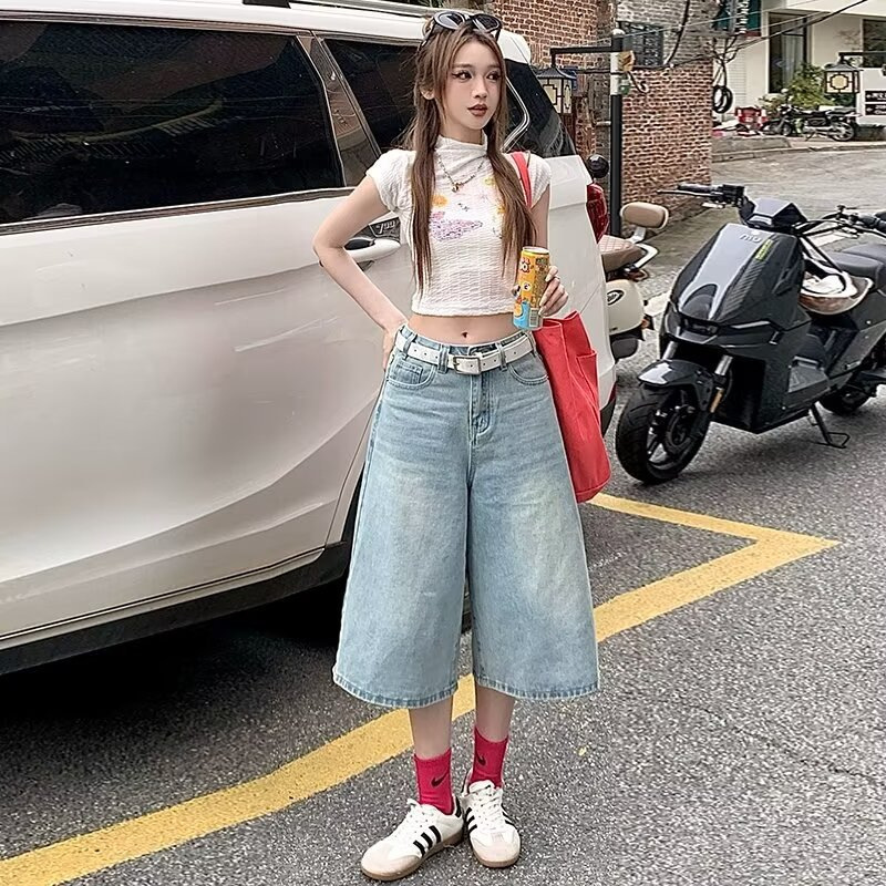 Light-Colored Cropped Straight-Leg Jeans for Women, Summer 2025 New High-Waisted Loose Slimming Casual Versatile Wide-Leg Shorts