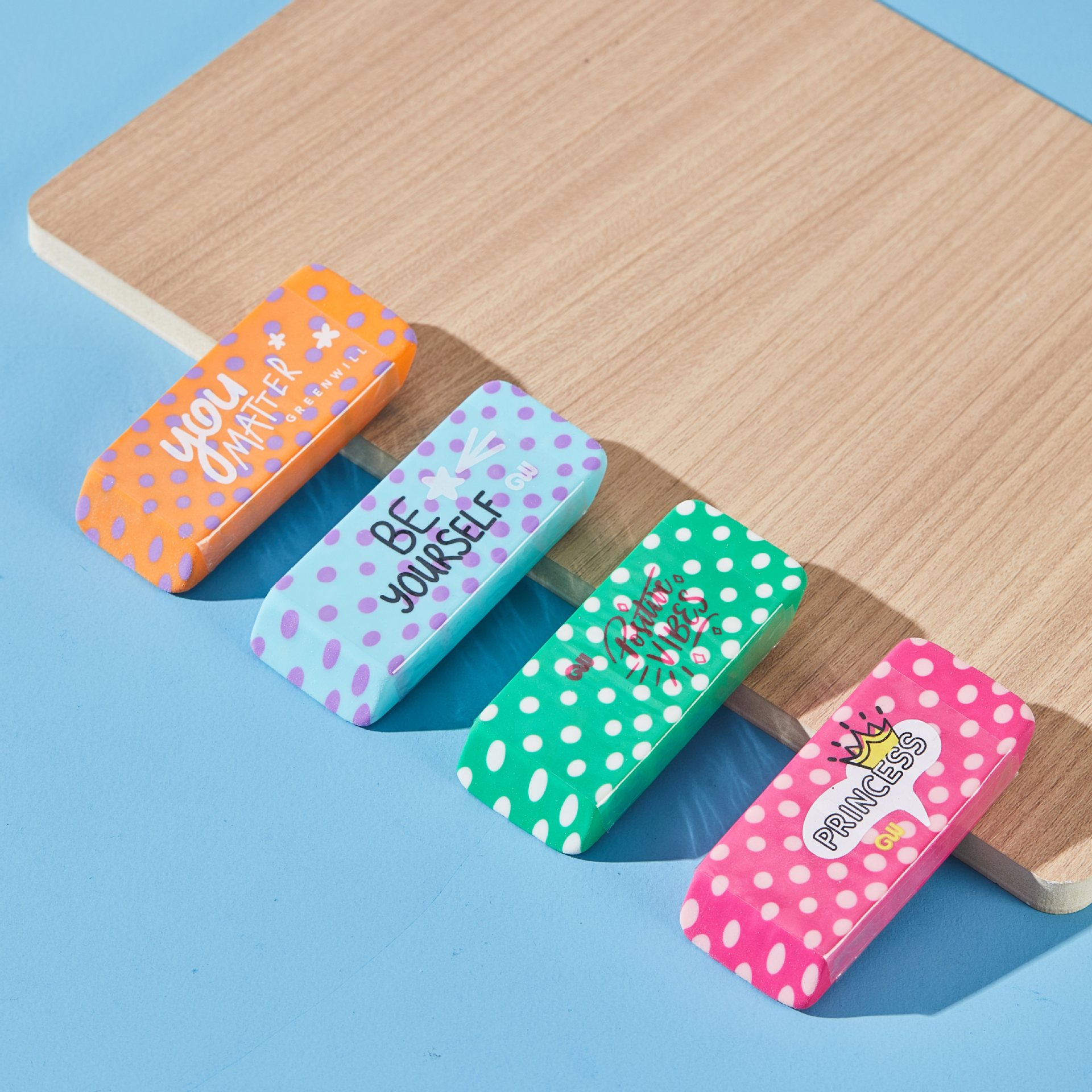 Borradores de corte oblicuo, borradores de puntos retro, borradores de exámenes para artículos de estudiantes