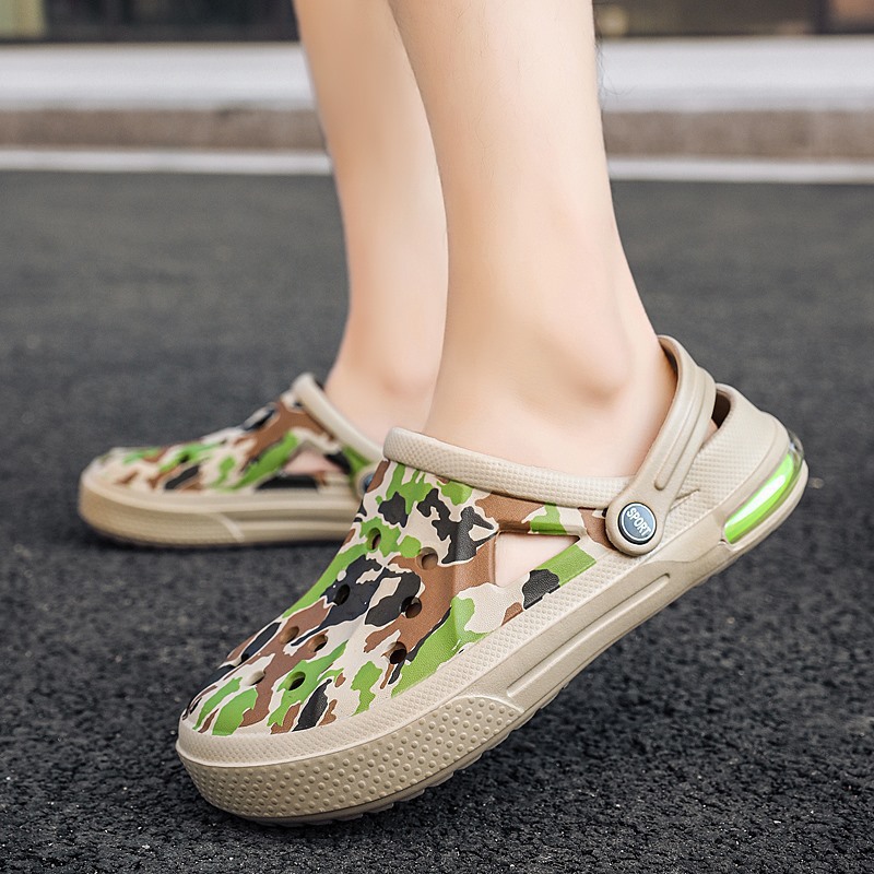 2025 verano pareja agujero zapatos sandalias de camuflaje casuales para hombres zapatillas respirables zapatillas de jardín con almohadillas de aire para mujeres