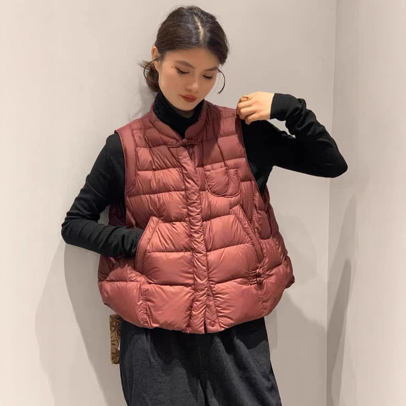 2026 Spring and Autumn Thin down Vest for Women with Stand Collar and Button Closure, 90% White Duck down Vest Jacket