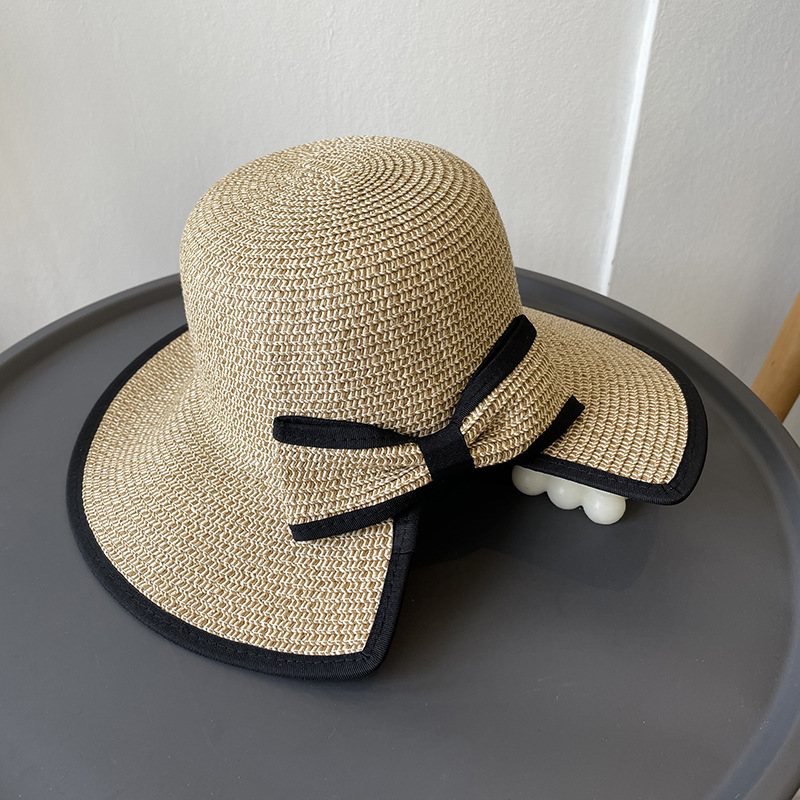Spring and summer straw hat for women