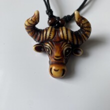 个性民族风饰品  男士项链佤族挂件牛头牦牛骨雕吊坠旅游纪念饰品