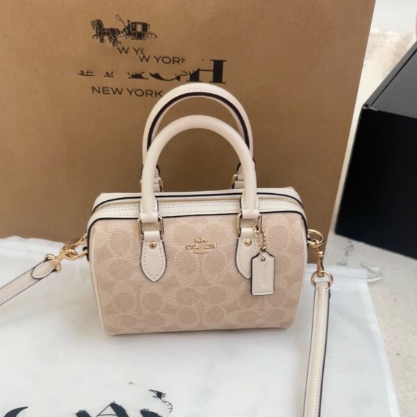 Guangzhou High-Quality Koujia Rowan Mini Boston Pillow Bag Classic Presbyopic Mini Satchel Crossbody Bag Guangzhou High-Quality Koujia Rowan Mini Boston Pillow Bag Classic Presbyopic Mini Satchel Crossbody Bag
