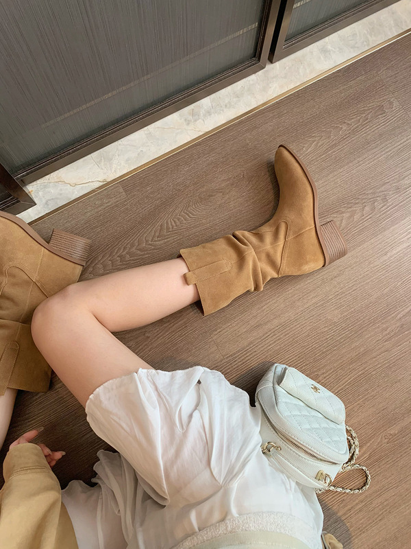 牛皮葡萄妈同款增高8cm韩系圆头V口粗跟显瘦堆堆短靴女西部牛仔靴|undefined