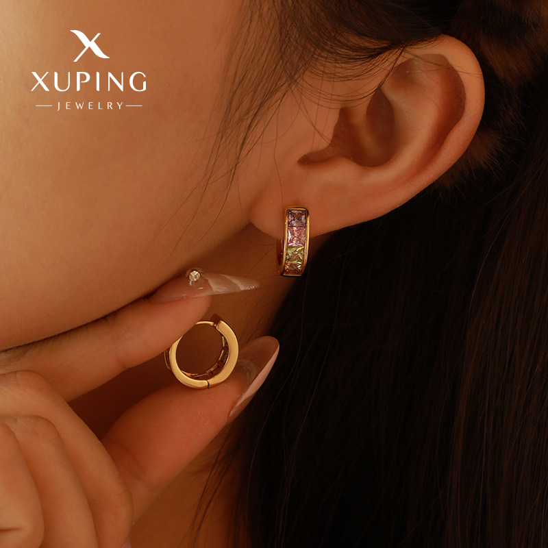 Joyas Xuping Pendientes cuadrados con incrustaciones de circonio Pendientes Pendientes de moda temperamento chapado en oro de 24K Pendientes de celebridades de Internet mujeres