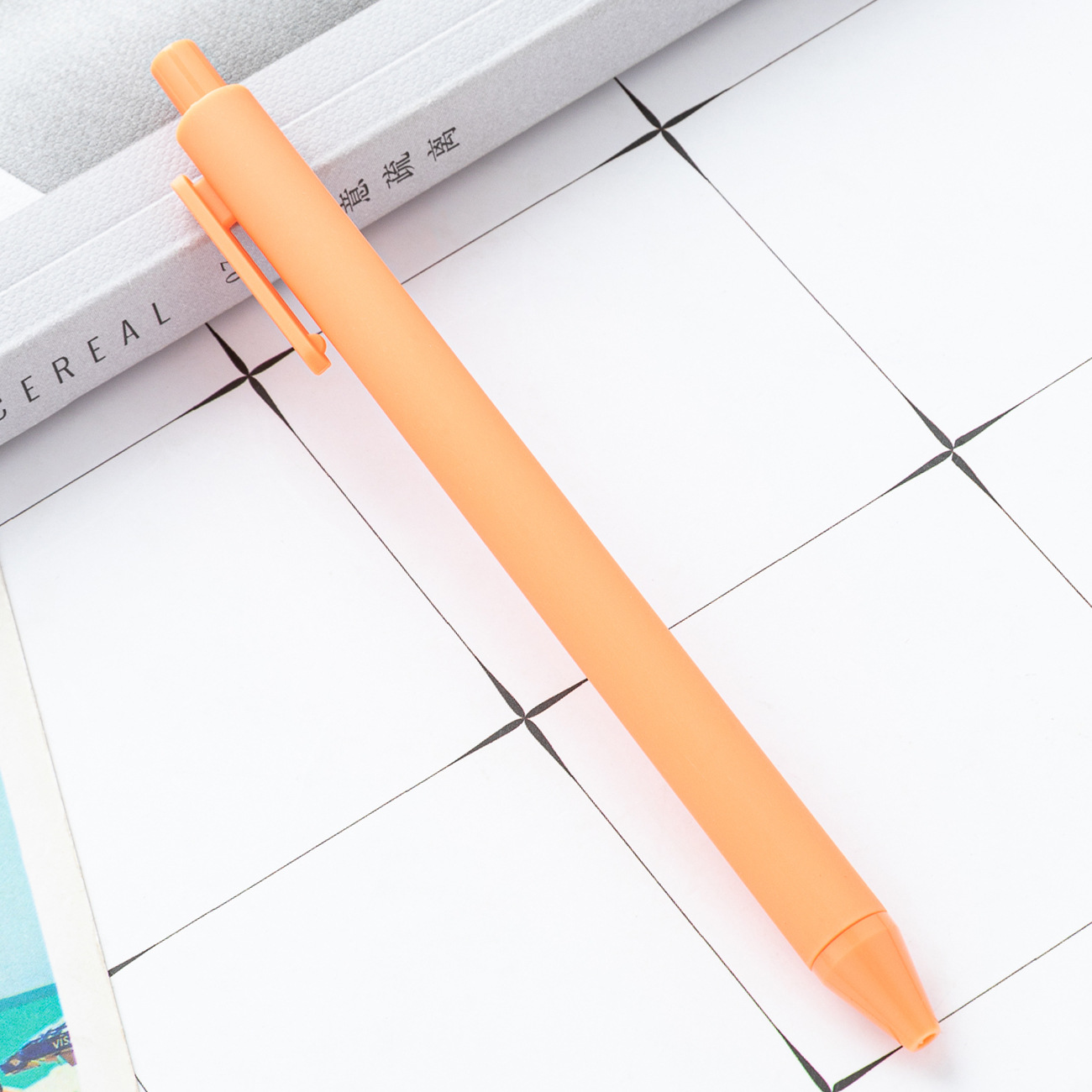 alto valor facial de color macarón bolígrafo de plástico de presión de papelería para estudiantes bolígrafo de imprimir logotipo bolígrafo de goma