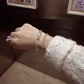 吊坠;项链;手链