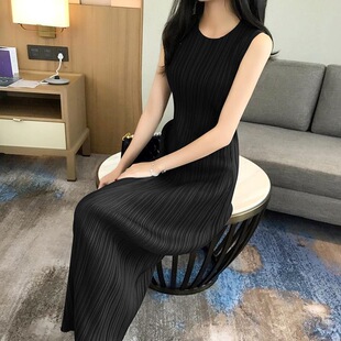 ��լȹ��Ů2026�ļ��¿�߶��ް����|���s�����@�ݟo�䱳�����b