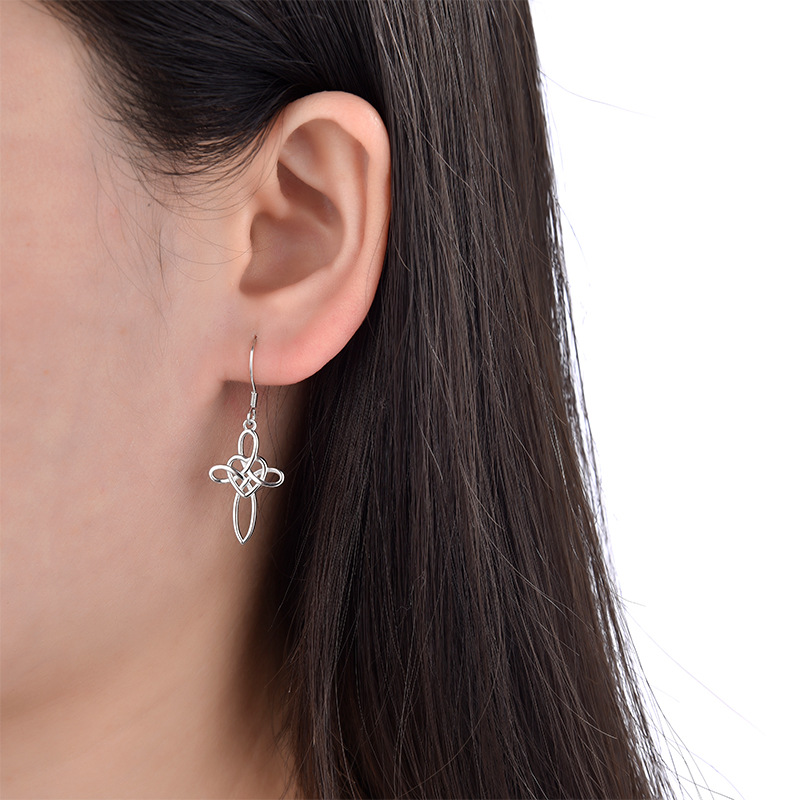 Comercio exterior transfronterizo nuevo estilo 925 plata de ley celta nudo cruz pendientes mujer moda europea y americana pendientes de alta gama