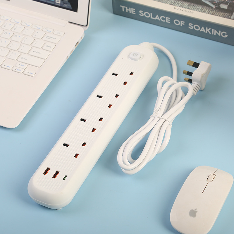 Enchufe portátil de viaje para satisfacer las necesidades de carga en cualquier momento y en cualquier lugar