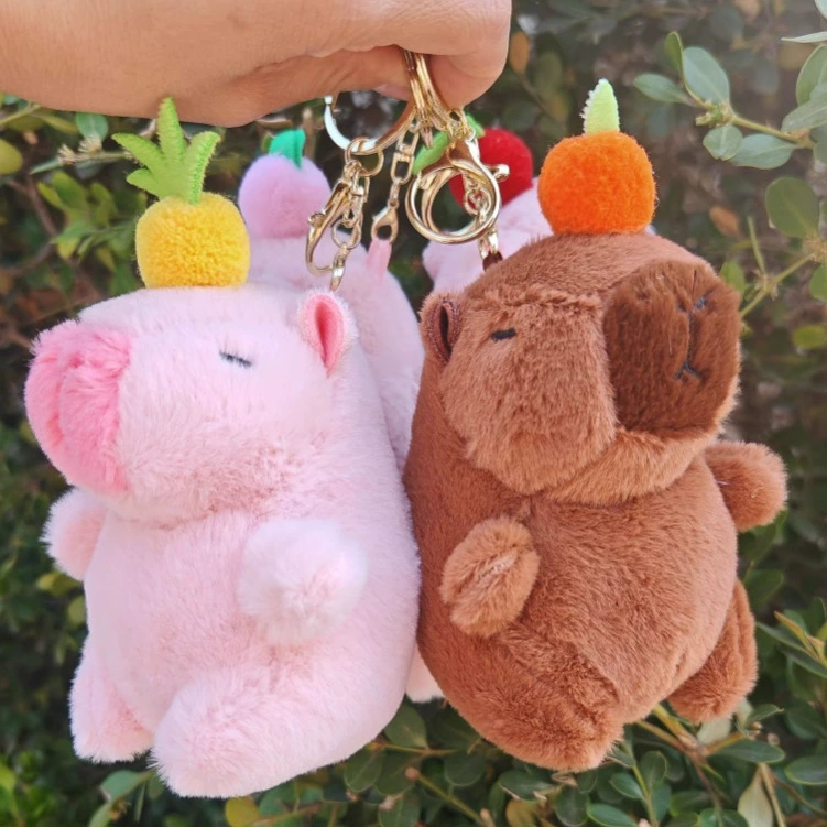 Плюшевая хурма виляет хвостом Capbara брелок цепи кукла игрушка школьная сумка подвеска пара маленьких подарков оптом
