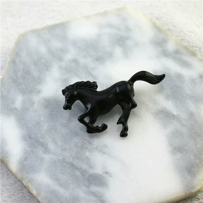 Yaxa sancaqları Alloy Enamel Horse Brooch - black