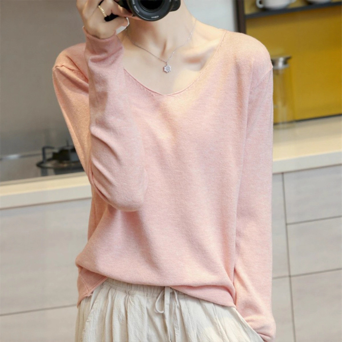 V Neck 2024 Autum New Thin Sweater Women's Loose Korean Style Knitted Low-Neck Inner Layering Shirt Long-Sleeved Sweater