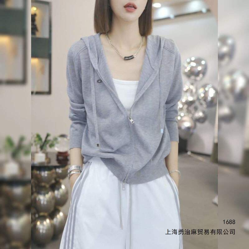 Gray thin hooded knitted cardigan for women, summer sun protection jacket, 2026 new model, loose-fitting zip-up coat Gray thin hooded knitted cardigan for women, summer sun protection jacket, 2026 new model, loose-fitting zip-up coat