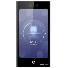 监控摄像机;监控器支架;监控主机