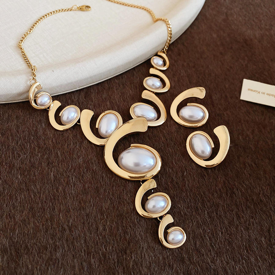 Medieval vintage diamantes geométricos oval pendientes collar ligero lujo nicho cadena clavícula juegos de joyería retro