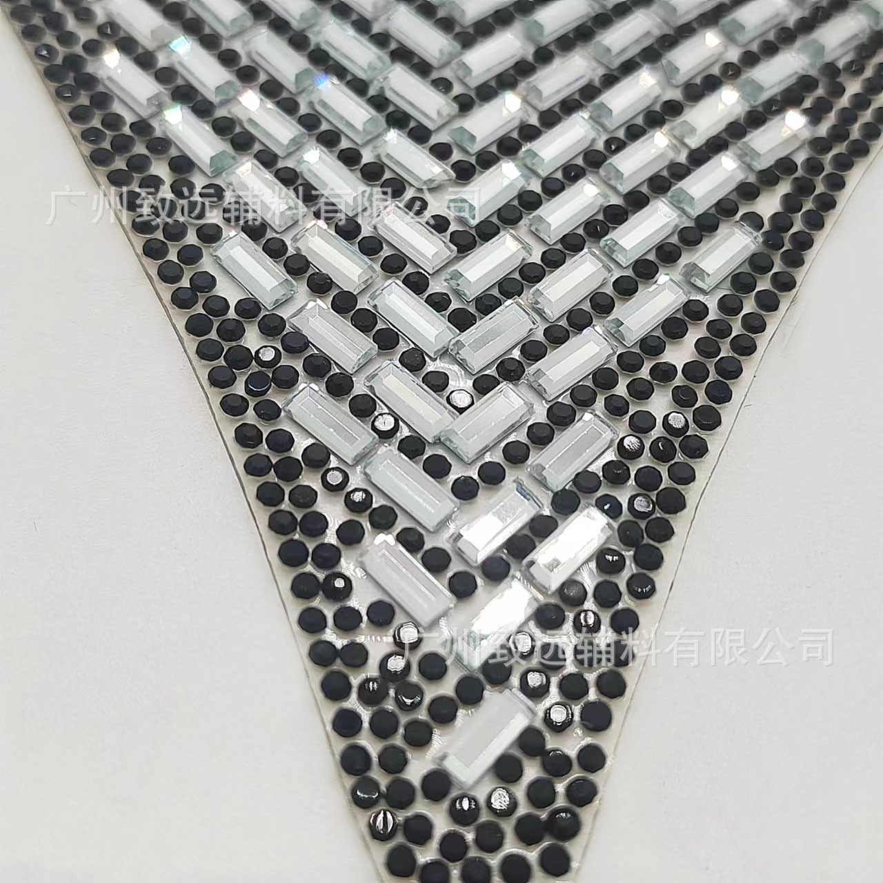 Nuevos materiales adhesivos transfronterizos para zapatos, sombreros, accesorios, materiales de diamantes de imitación, cuellos de ropa, bolsos, accesorios para zapatos y sombreros, materiales DIY.