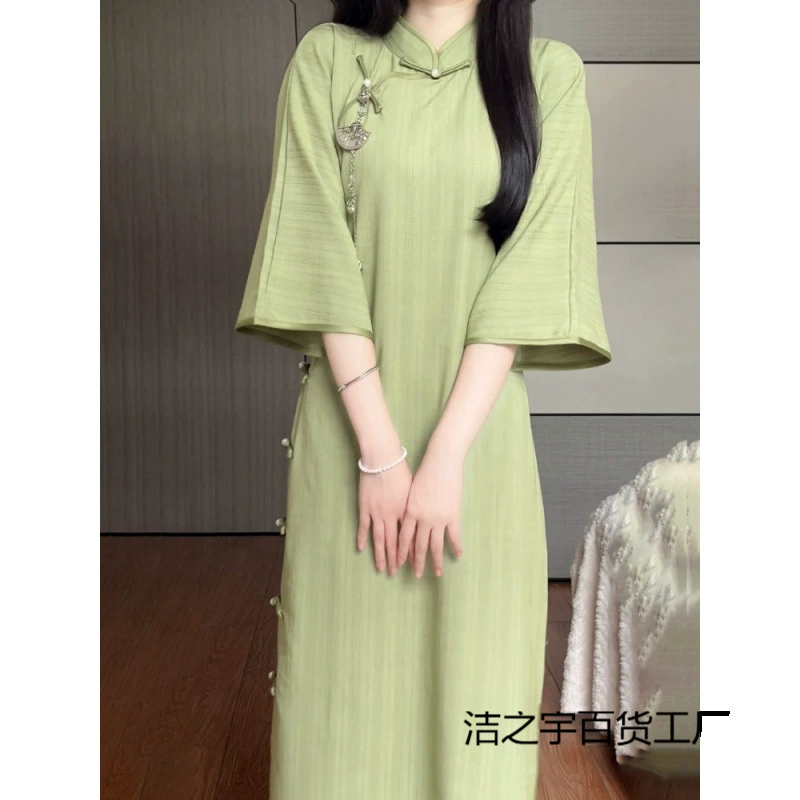 Green summer lightweight retro cheongsam