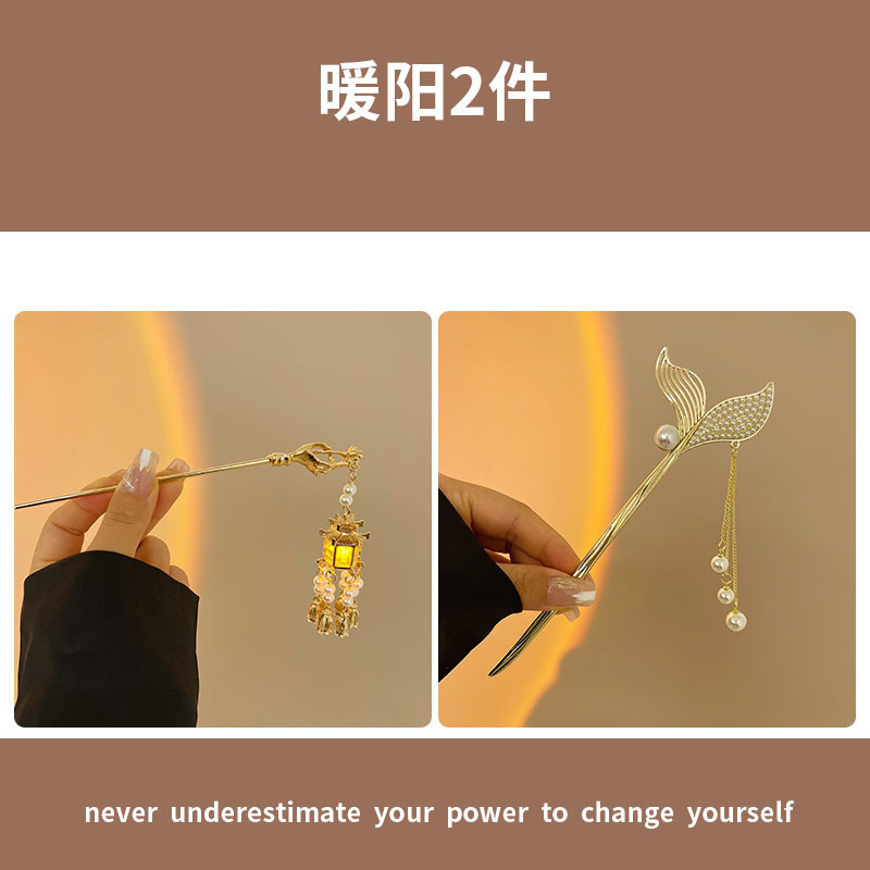 かんざしが光って屋台を並べています。|undefined