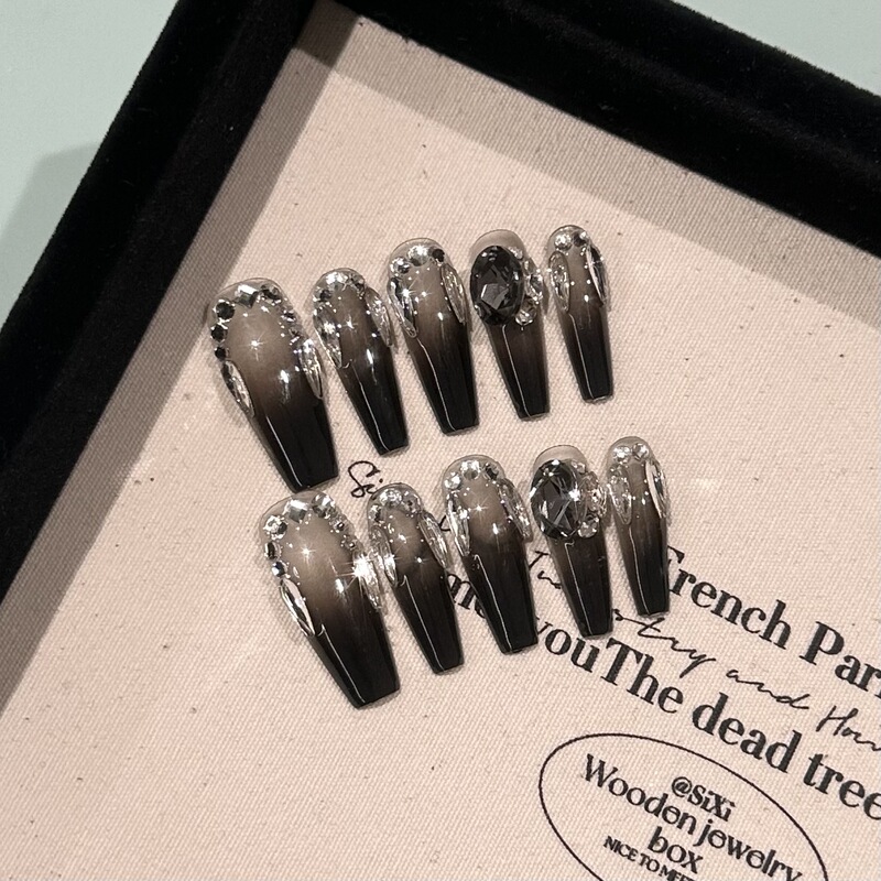 Pure hand-worn nail piece high-grade black gradient flash full diamond nail art light luxury temperament white fake nails