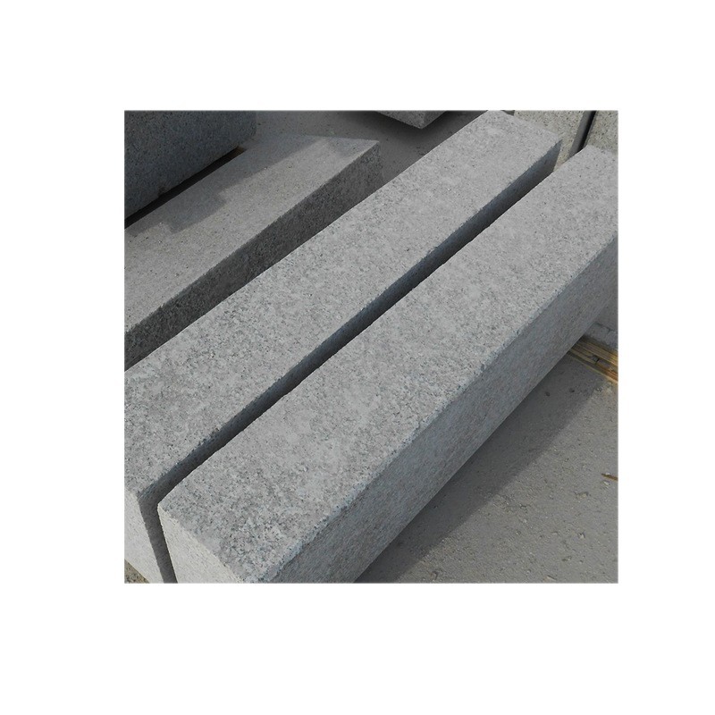 Бордюрный гранитный камень 100x200