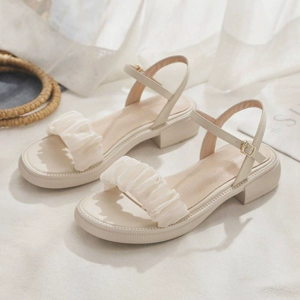 525 beige white one size larger
