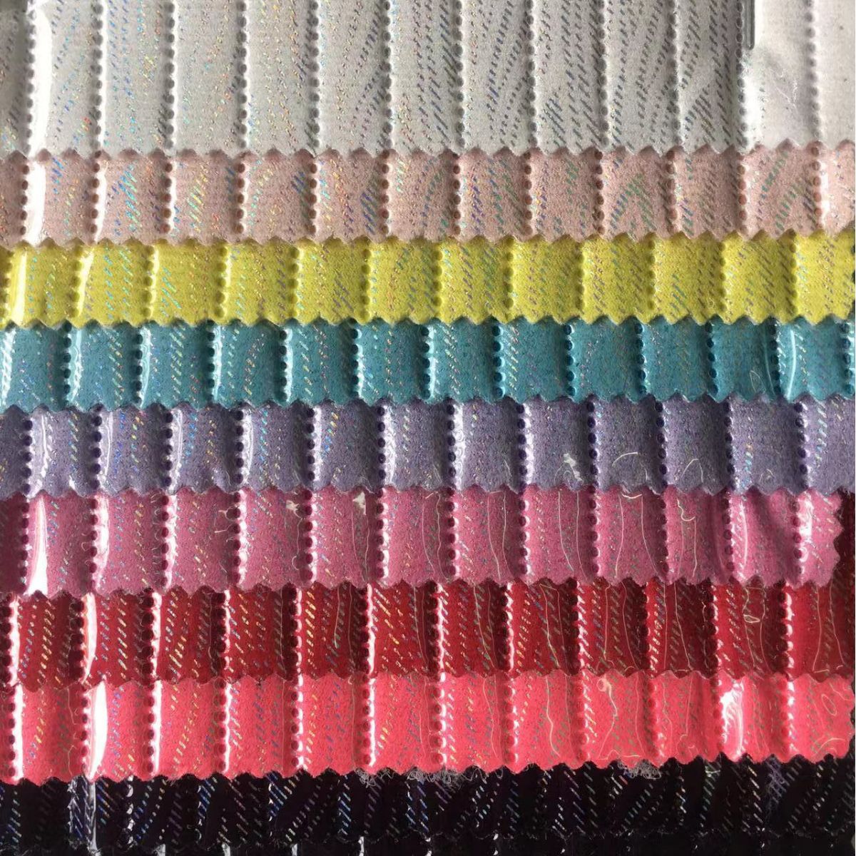 批发压花竖条1.3宽C-66现货供应 箱包 化妆箱 行李箱 笔记本皮革