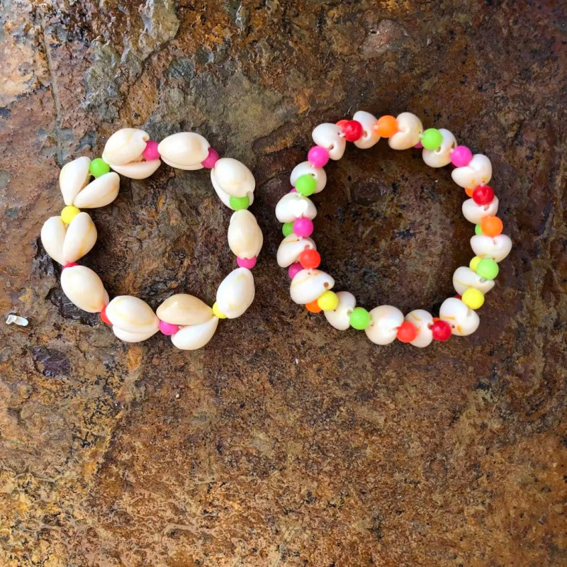 Conchas naturales conchas pulseras collares diy fresco versátil joyería correa de mano tienda artesanía característica fuente