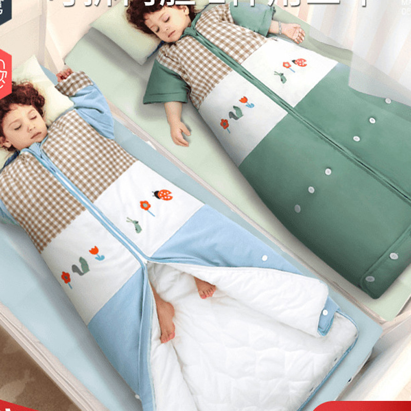 2020 New style children's warm sleeping bag thickened cartoon children's warm printing manufacturer custom wholesale sleeping clothes detail image 1