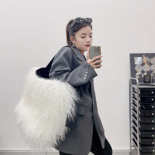 �W�t������ͬ��ëë������ë���ذ�Ƥ�ݰ�������ë�q���W����Ů��