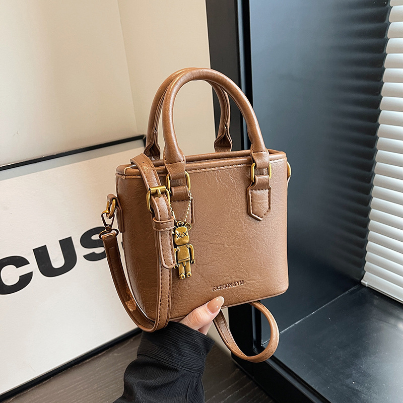 女性バッグ2025新型斜めショルダーバッグ春のバケツバッグレトロな高級感のあるシングルバッグ|undefined