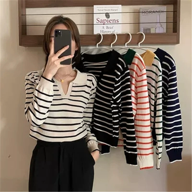 Вязаный свитер для женщин 2025, новый корейский стиль, ретро, с длинным рукавом, простой лацкан, стройный свободный ленивый стиль, полосатый топ