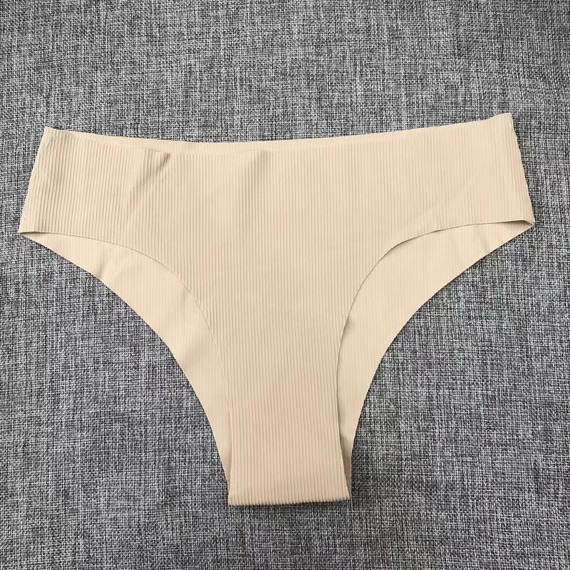 Slightly Flawed European and American Style Seamless Large Size Women's Panties, Low-Waist Sexy Bikini Briefs with Cotton Crotch and High Elasticity
