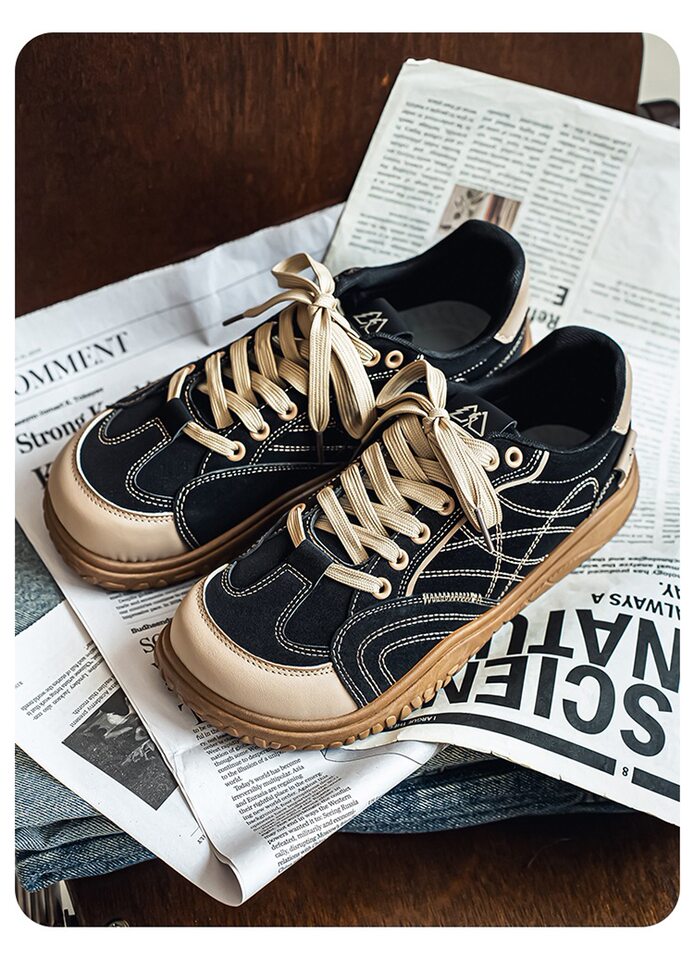 Giày sneaker nam cổ thấp mũi tròn rộng form Đức, đế bằng gót thấp 1–3 cm, dây buộc, phối màu trơn — Z8822 màu đỏ, Z8822 thẻ trắng, Z8822 thẻ đen chi tiết 23