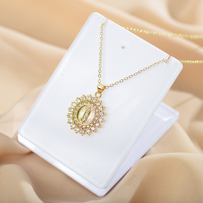Street Occasion Original Design Round Copper Gold Plated Zircon Pendant Necklace 1 Piece