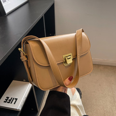 復古時尚通勤百搭鎖扣小包包女2024春季新款單肩斜挎包質感小方包