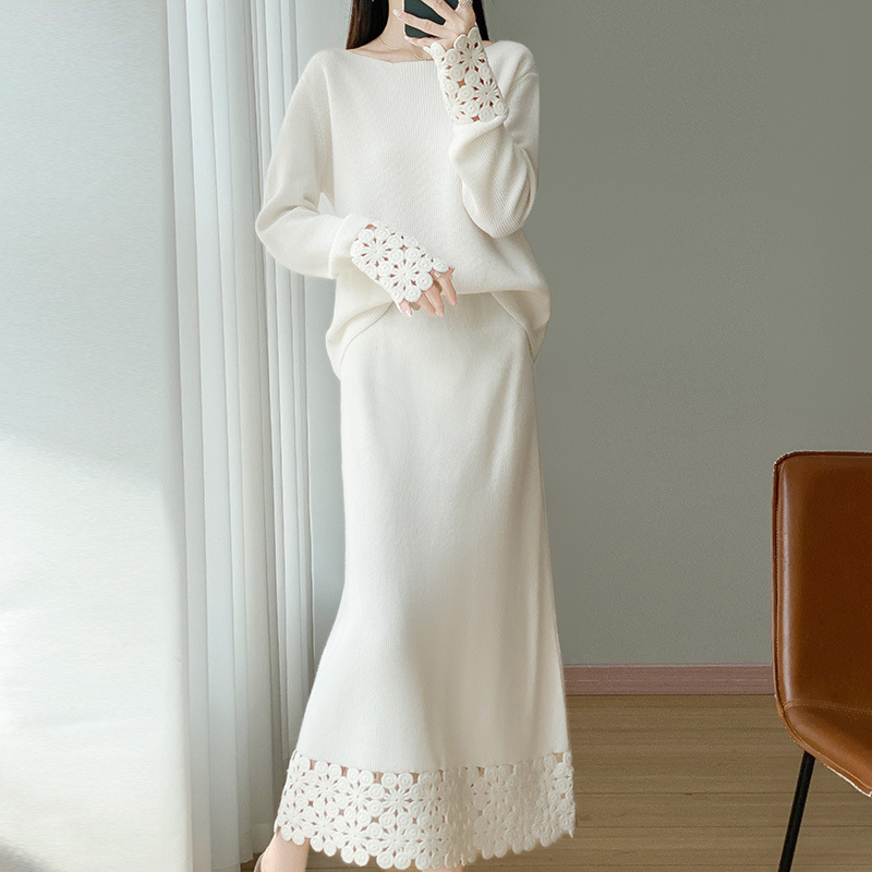 2025秋冬新款纯羊毛圆领套头长袖毛衣元宝针钩花修身显瘦裙子套装
