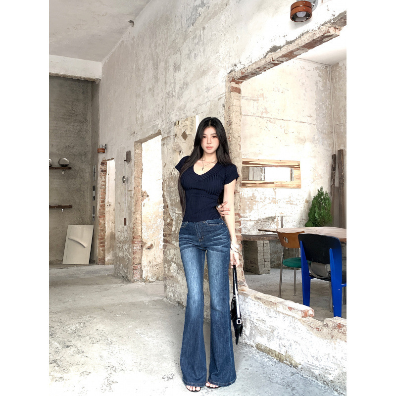Pure Desire Hot Girl Style Knitted Stretch Top + American Style Slimming Stretch Flared Jeans Set for Women