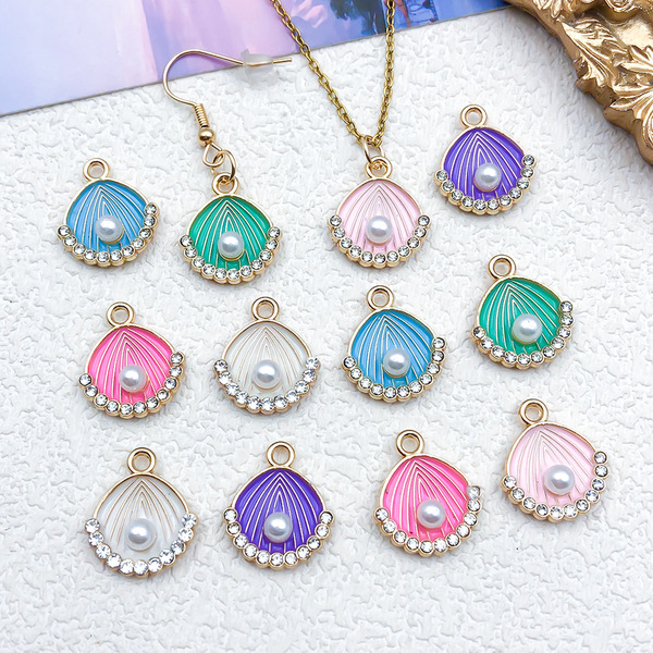 Marine pendant pearl