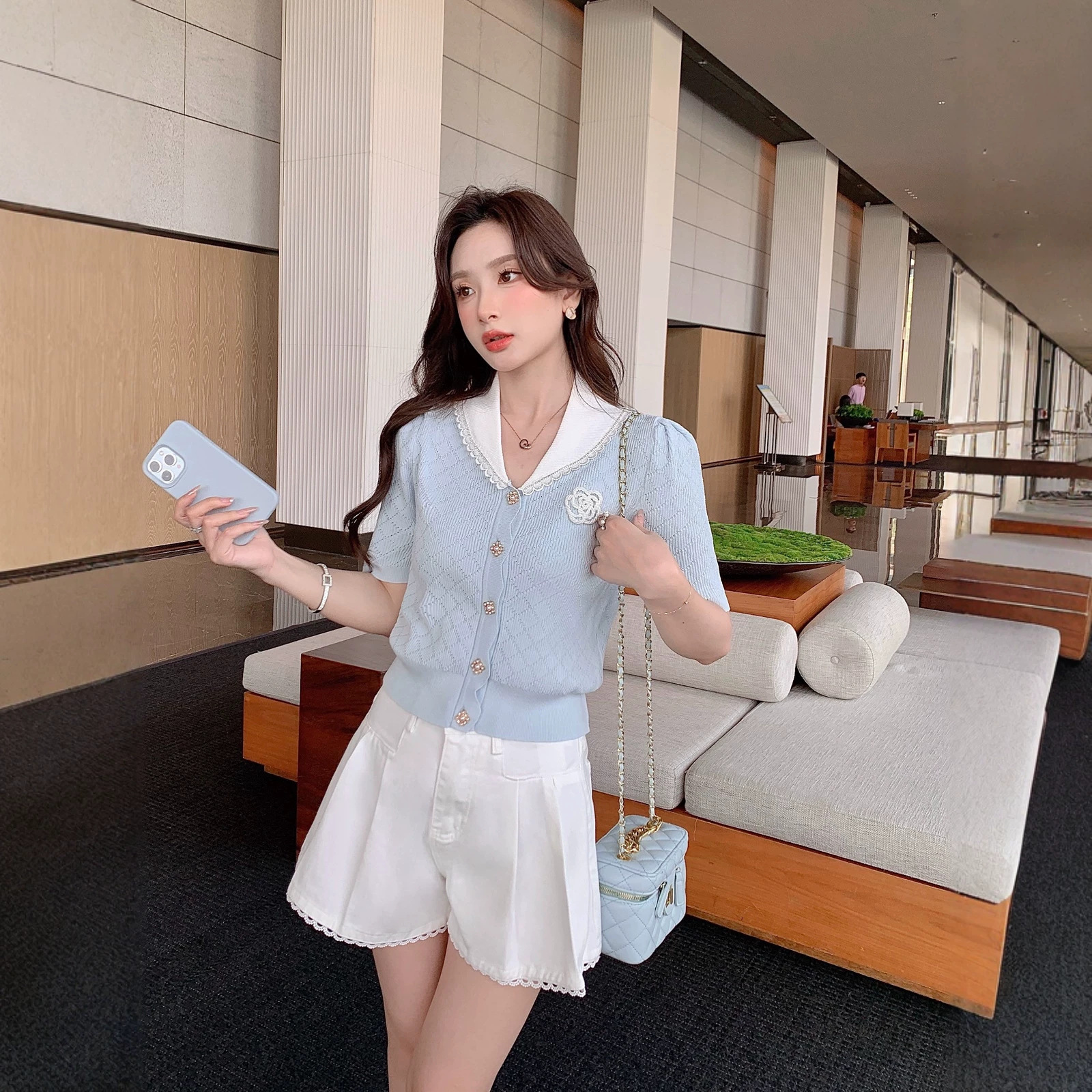 Áo thun nữ cổ lật tay ngắn dệt kim phong cách Pháp — Màu xanh da trời chi tiết 2