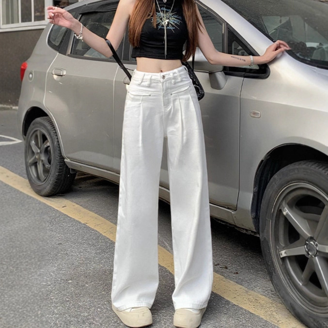 White Wide-Leg Loose High-Waisted Straight-Leg Jeans for Women with Pear-Shaped Body Type