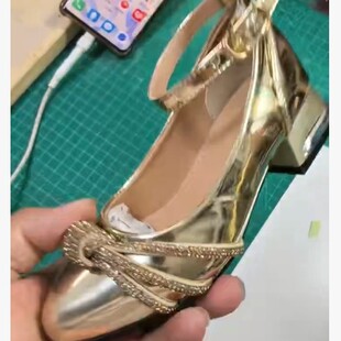��ɫͯ��Ьˮ�һ�֎���������Ь�\����Ƥ��ɫ�͸����^��ͯŮЬ