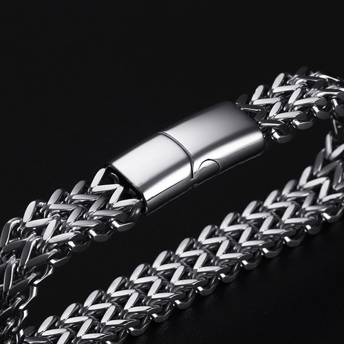  New Arrival: Stylish European and American Men's Square Chain, Exquisite Stainless Steel, Minimalist Design with Magnetic Clasp, Hip-Hop Style Titanium Steel Bracelet