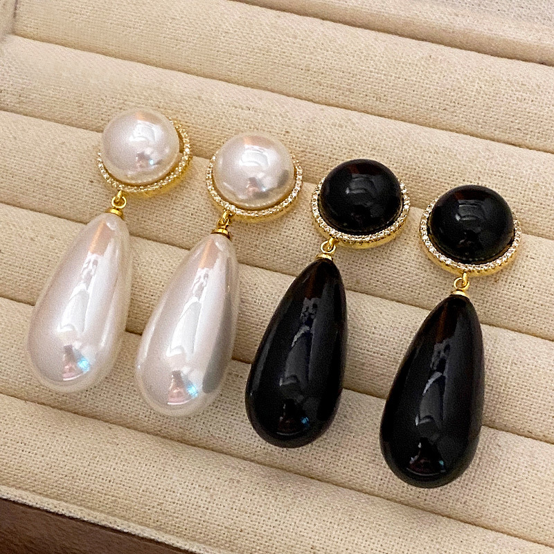 Gargantilla de perlas barrocas elegante joya plata chapada oro_voghion.com