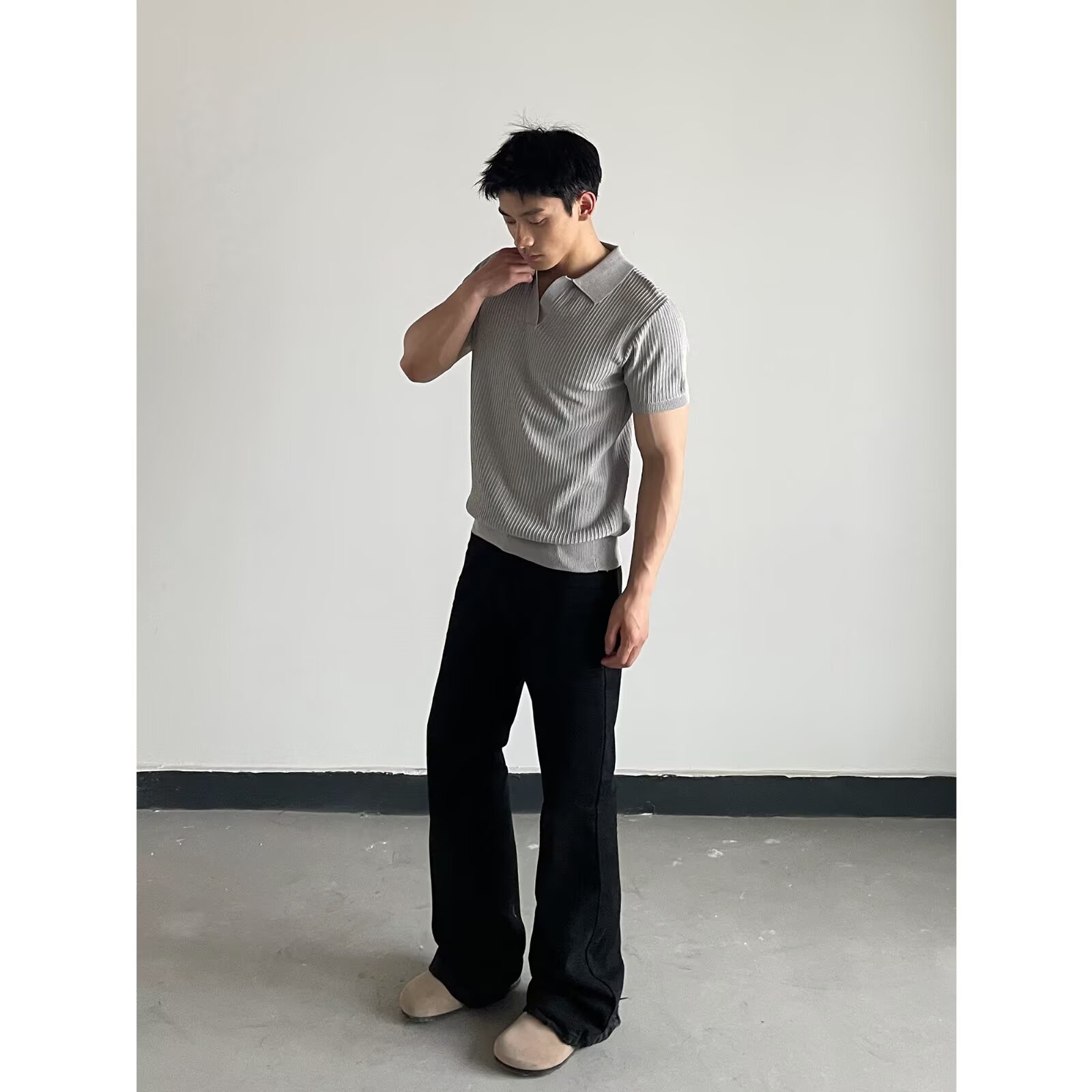 Camisa POLO suéter de manga corta con cuello en V para hombre, estilo de negocios delgado, solapa, rayas, seda de hielo, transpirable, comercio exterior transfronterizo al por mayor