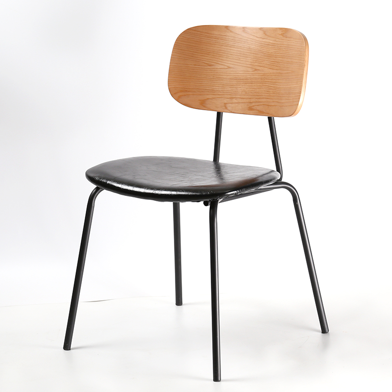 블랙 다리 + 블랙 가죽 시트쿠션 + 라이트 월넛 컬러 후면 패널