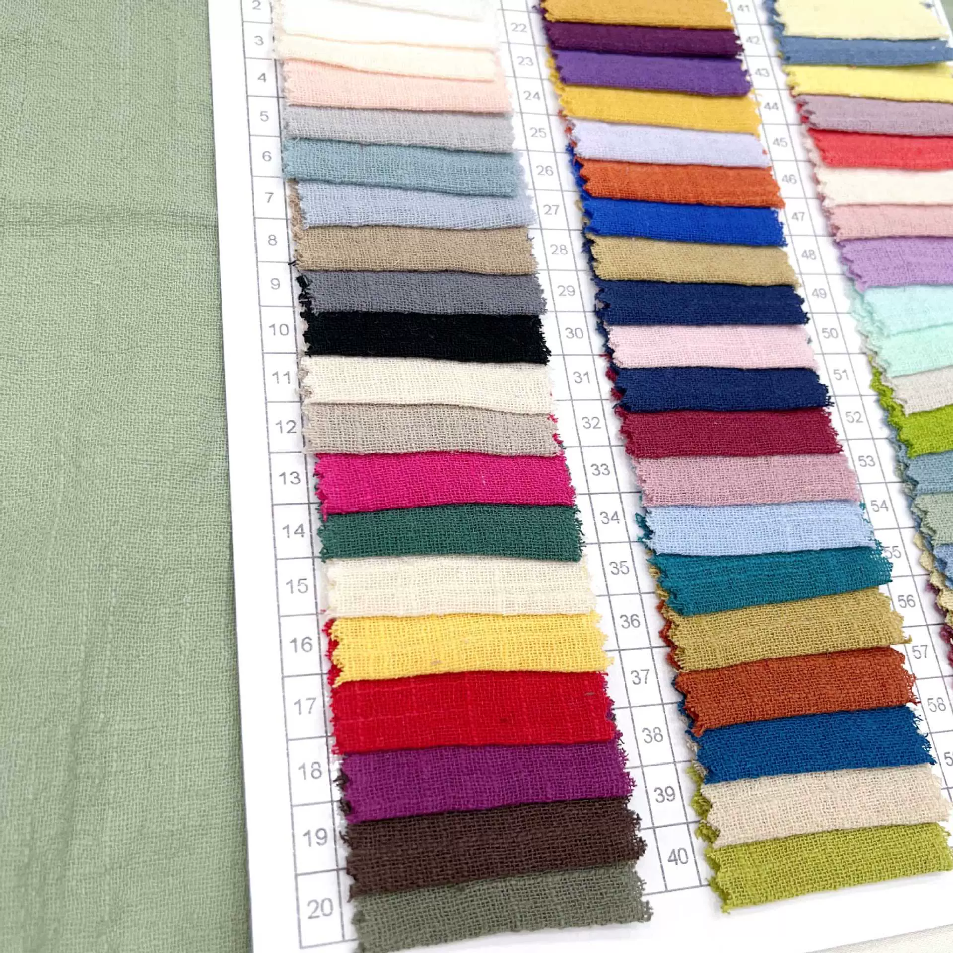 流行2026春夏女装内衣纯色优雅布料