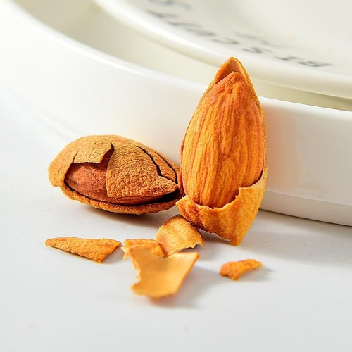 Pure shelled almonds, original flavor, hand-peeled almonds, dried fruits, almonds, nuts, bulk snacks, new year goods
